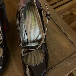 Farylrobin BrownPatent Leather Shoes Vintage. With Brown Suede and Red Leather